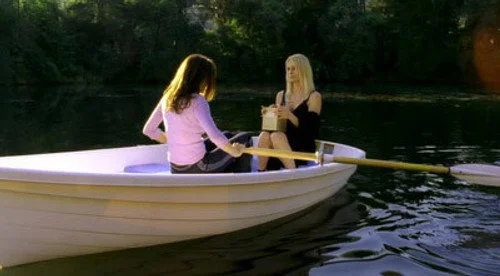 Отчаянные домохозяйки 1 сезон 12 серия — кадр